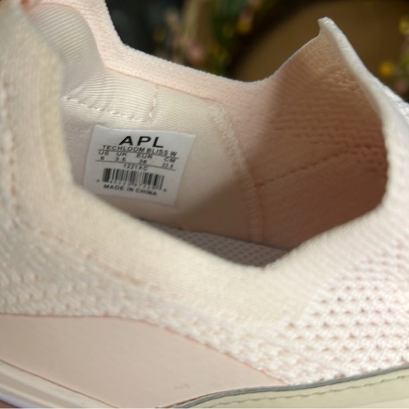 APL Techloom Bliss Knit Running Size 6 - Picture 9 of 11